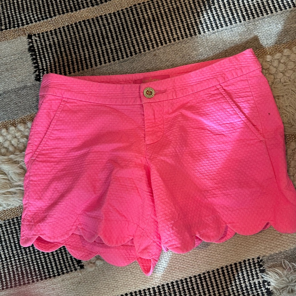 Lilly Pulitzer Bright Pink Scalloped Women Shorts